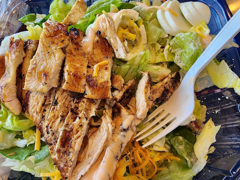 Char-broiled Chicken Salad at Xris Burgers