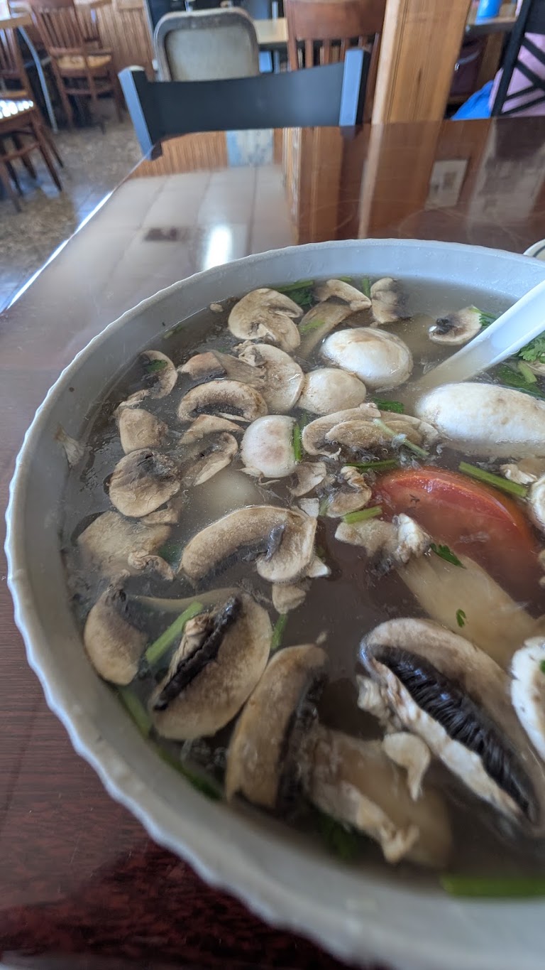 Lemon Mushroom Shrimp Soup at Wendill's Chicken House