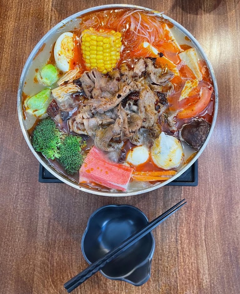 All-you-can-eat Hotpot [regular] Level - Lunch at Boiling Pot and Boba Street