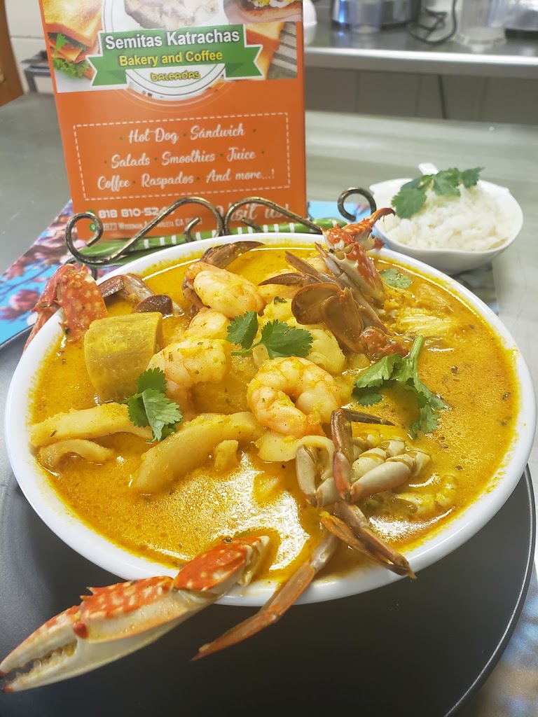 Sopa De Mariscos at Semitas Katrachas