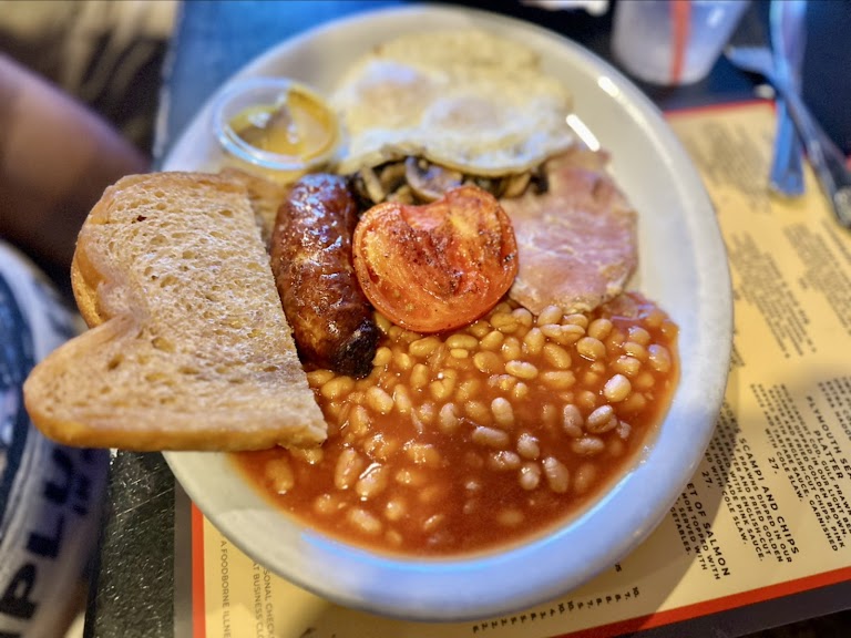 Traditional English Breakfast at The Olde Ship