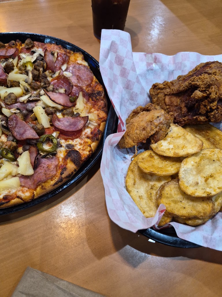 Pizza & Mojos® at Shakey's Pizza Parlor