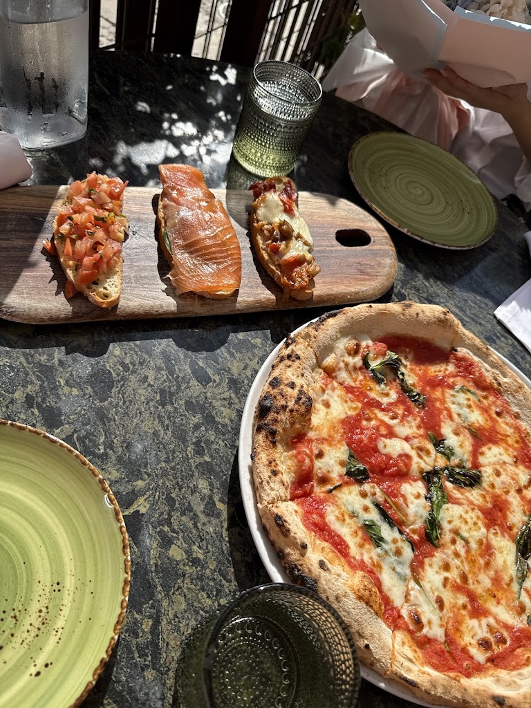 Salmone Marinato Con Insalata Di Finocchi at Settecento DTLA