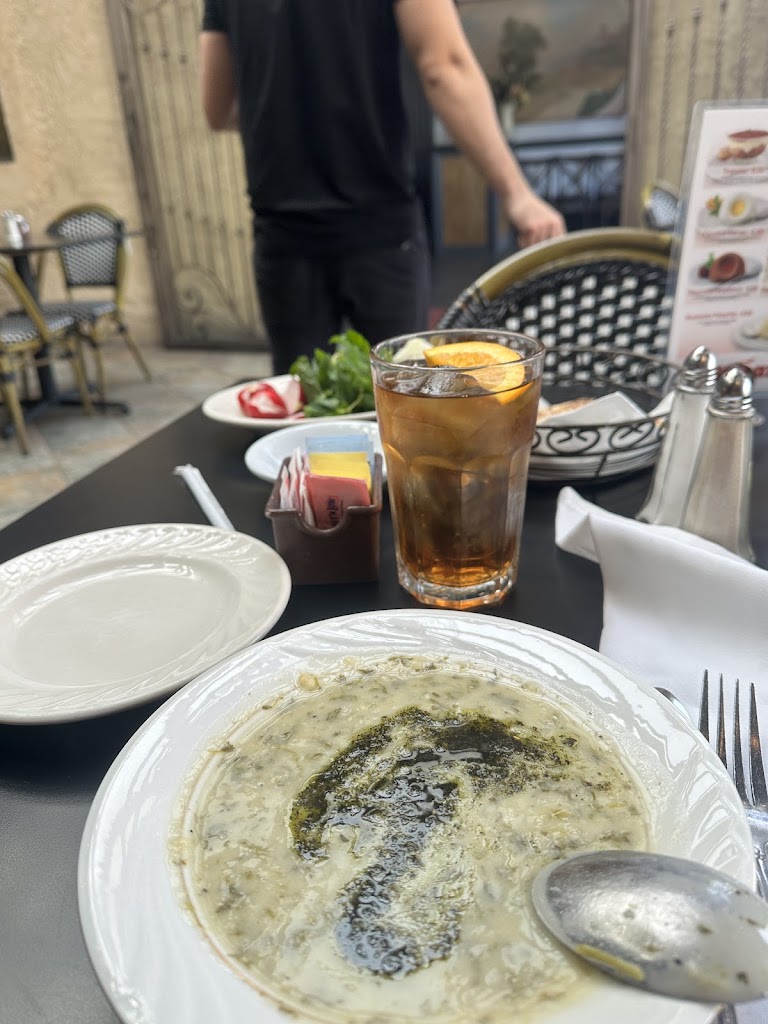 Hummus at Shiraz Restaurant