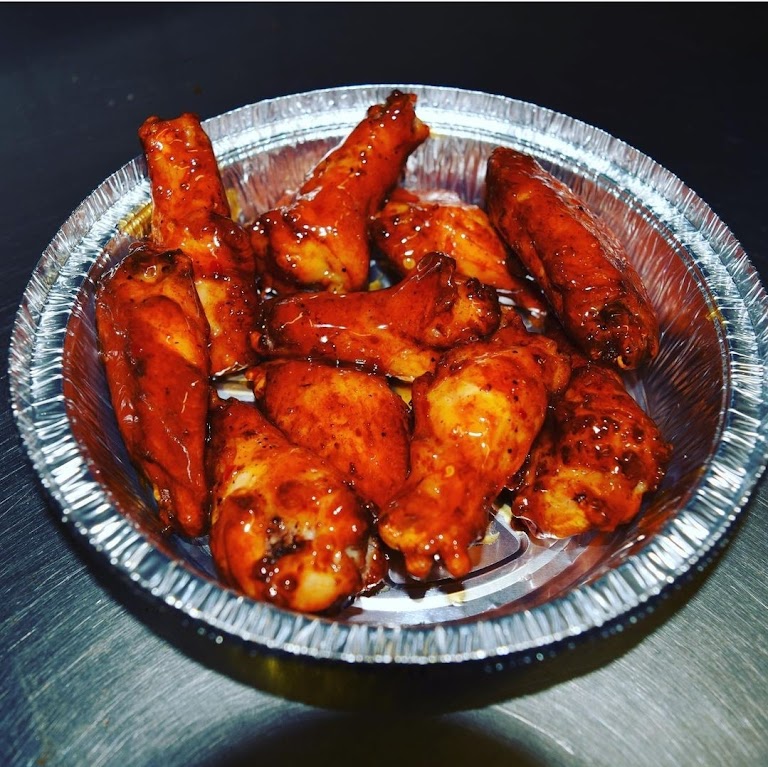 BBQ Chicken Wings at Super Pizza Veloz