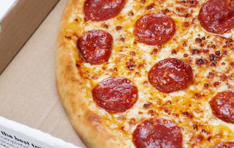 1-topping Gigante at Pizza Loca