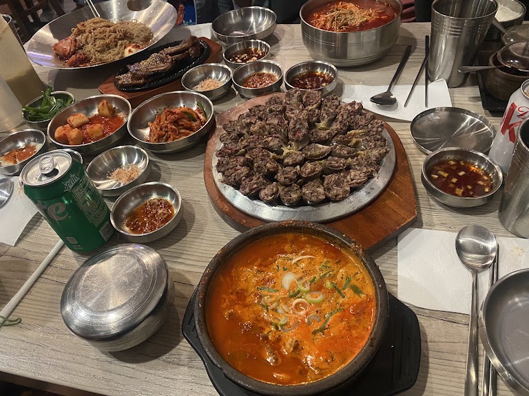 Spicy Beef Short Rib Hotpot at Moobongri Soondae Irvine Barranca (무봉리 순대국 얼바인 바랑카)