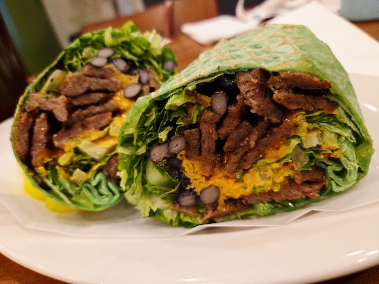 Lule Wrap at Lemón Zëst