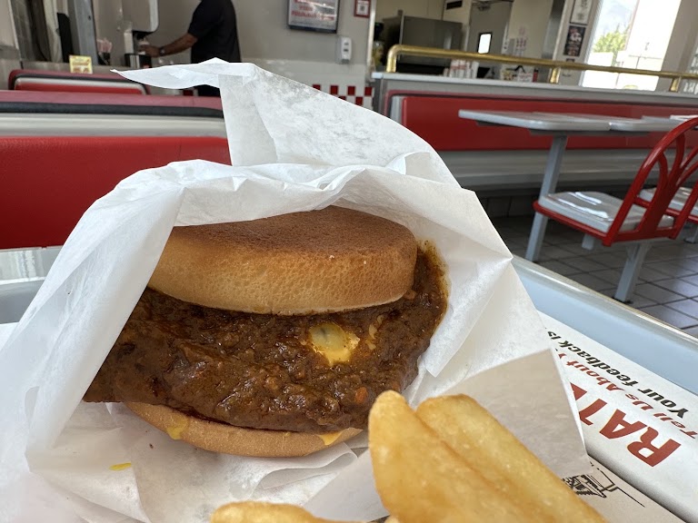 Chili Cheeseburger at Original Tommy's