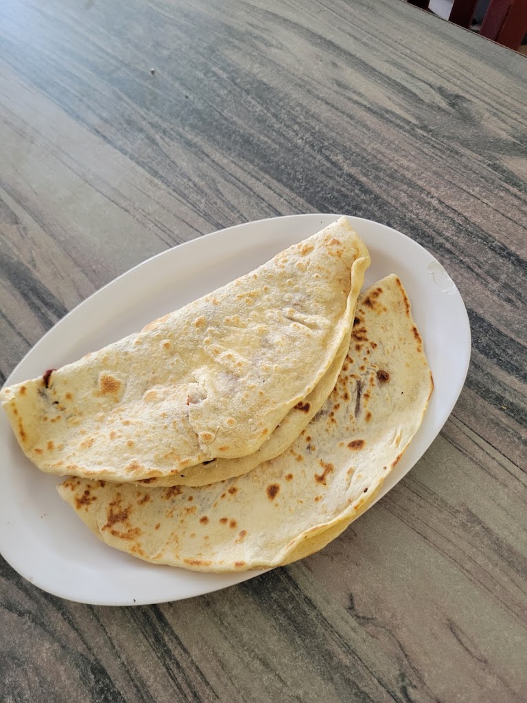 Baleadas at Semitas Katrachas