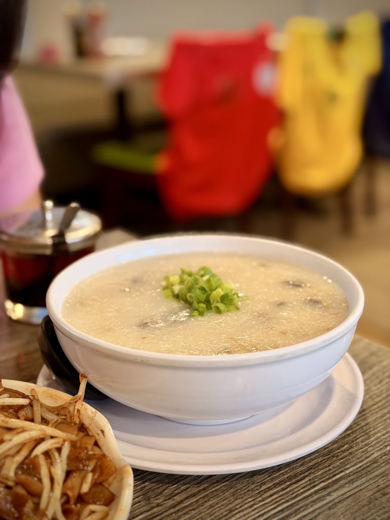 Wonton Noodle Soup at Tasty Choice