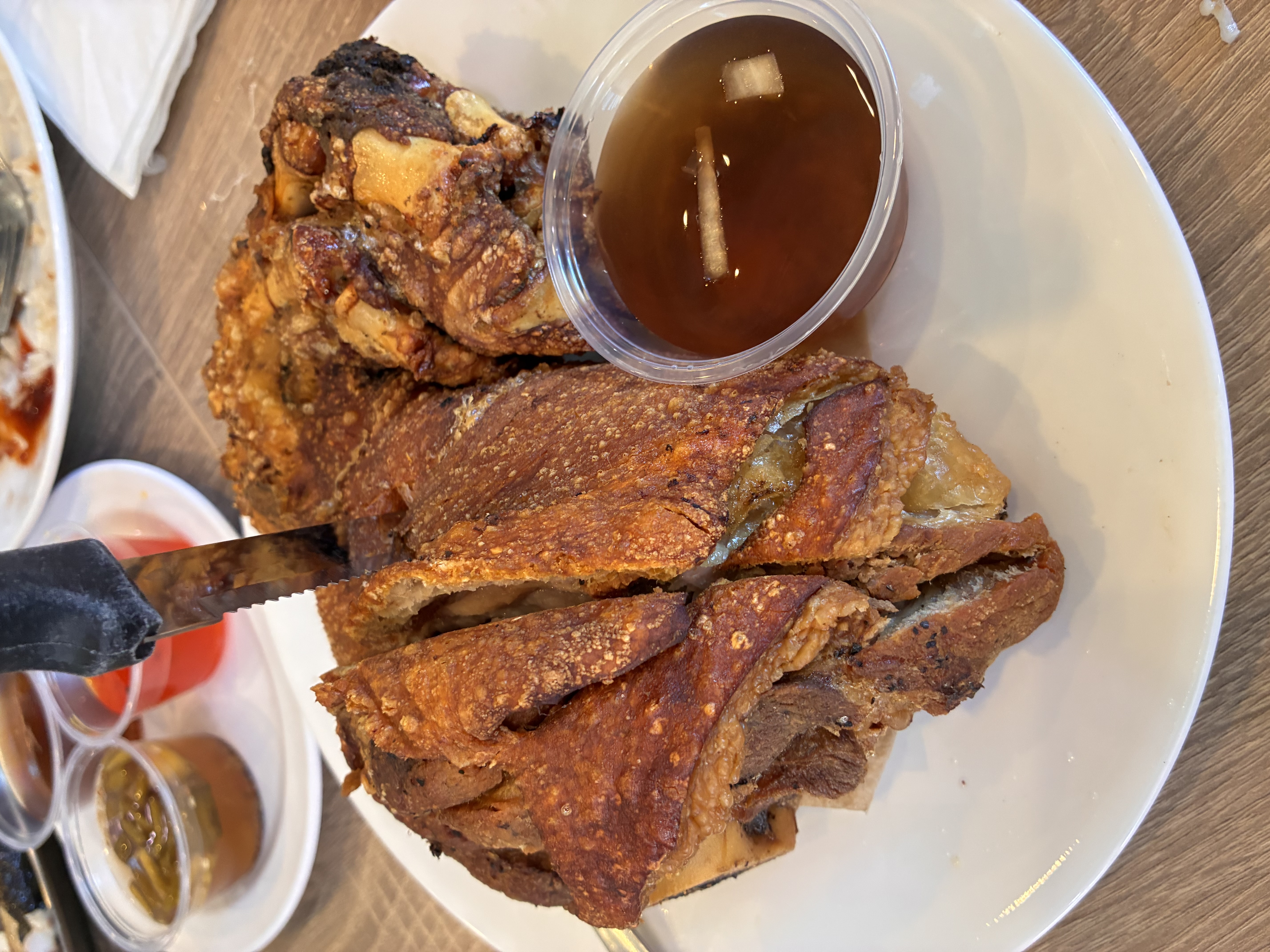 FAMOUS Crispy Pata