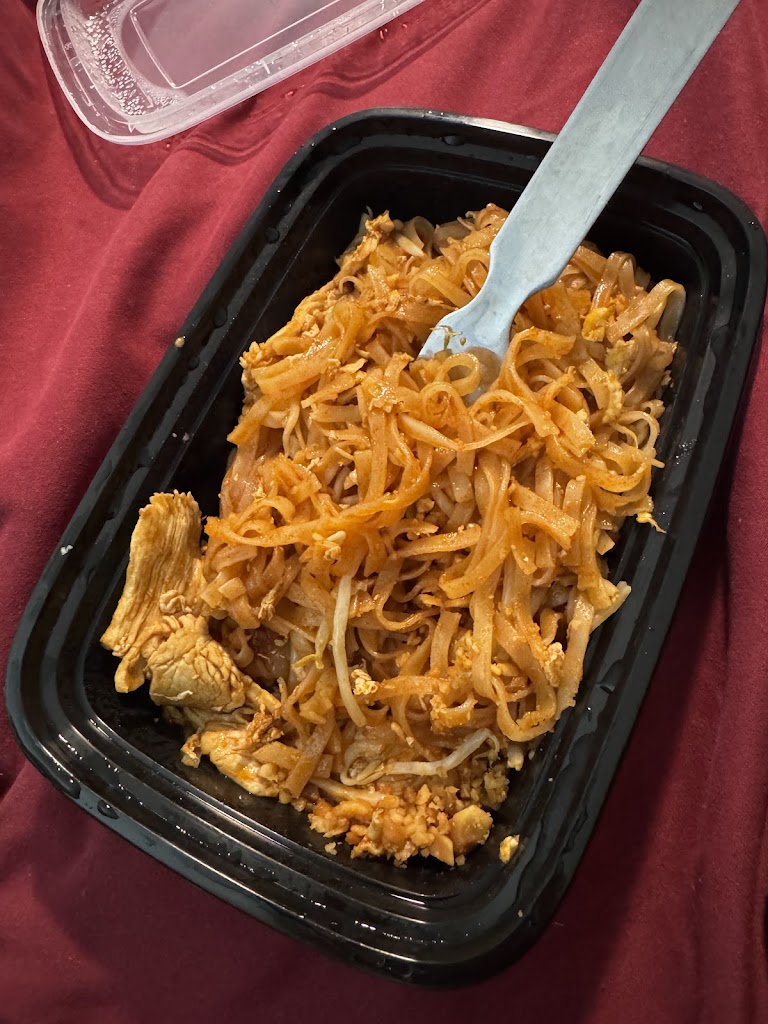 Chow Mein at T's Thai Restaurant