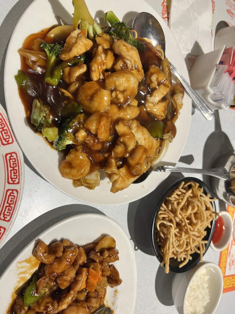 Kung Pao Chicken at Dragon King