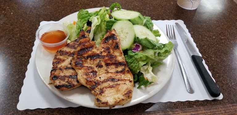 Chicken Breast & Eggs (breakfast) at Harry's Cafe