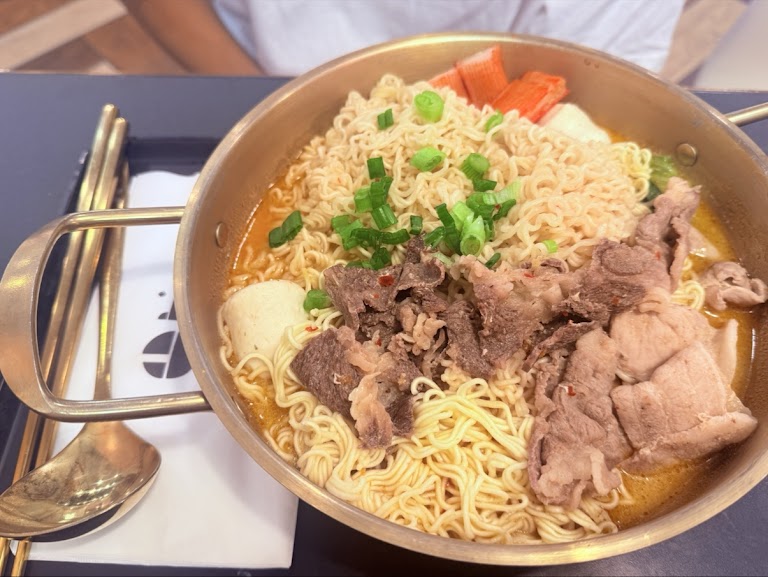 Signature Mala Broth at Big Way Hot Pot