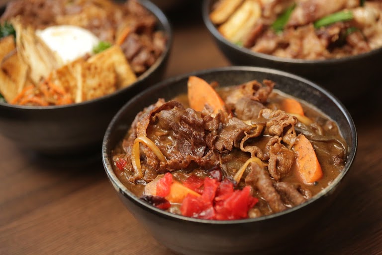 Sukiyaki at Mo-Mo-Paradise Arcadia