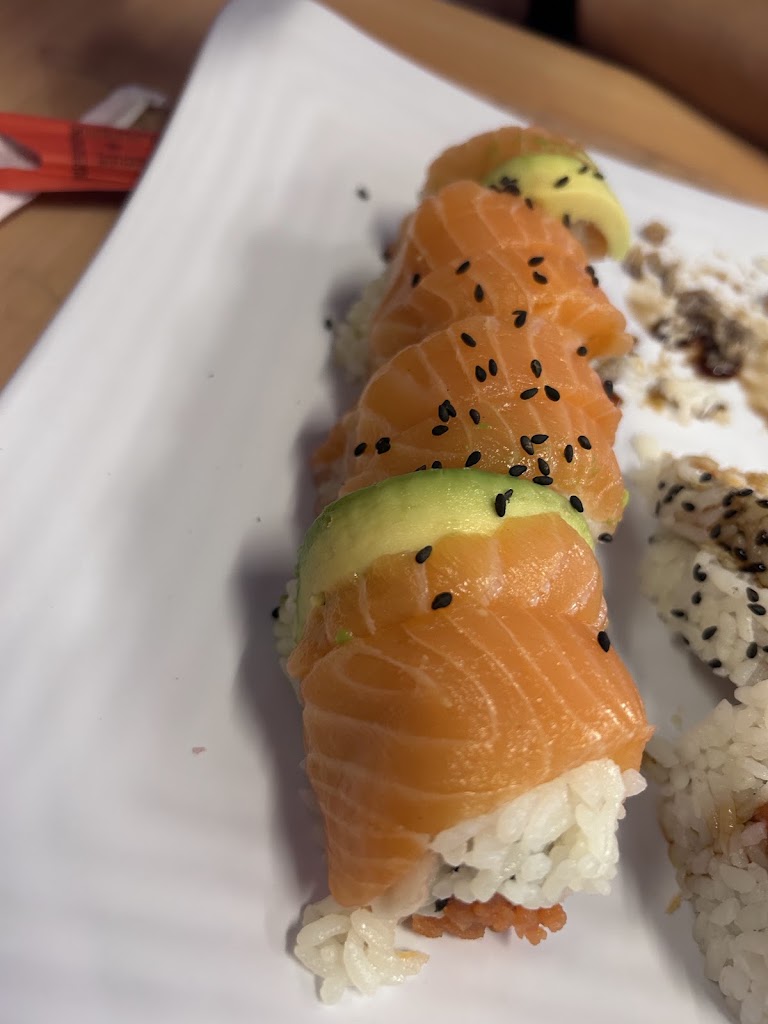 Single Roll at Tokyo Express Sushi