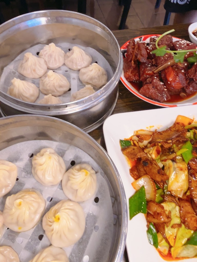 Soup Dumplings at Long Xing Ji Juicy Dumpling
