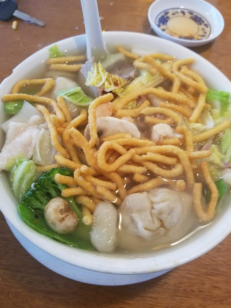 Crisp Noodle at Golden Dragon Restaurant | Chinese