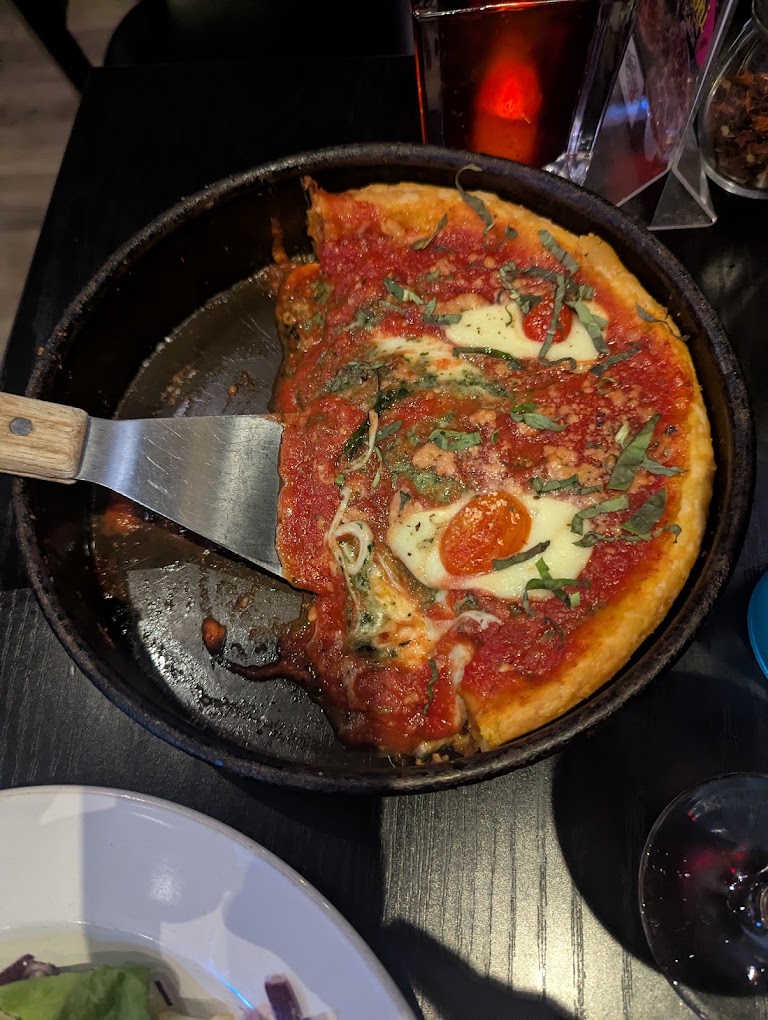 Margherita at Gino's East of Chicago