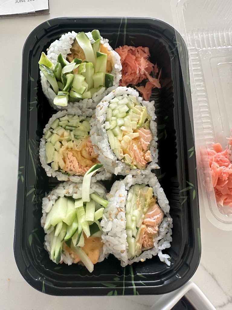 Veggie Egg Rolls (3pcs) at Rice Things