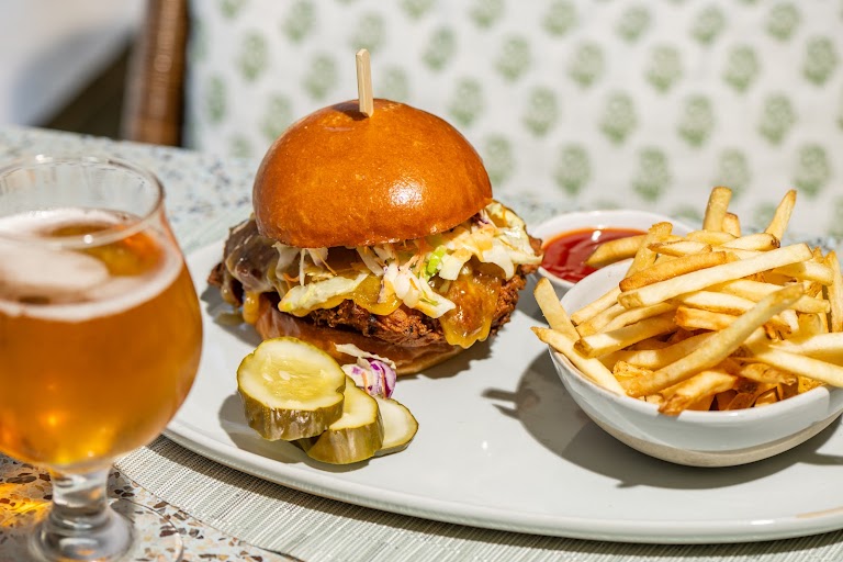 8OZ CASA Cheeseburger at Terrazza