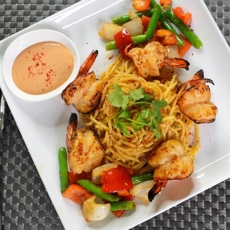 Garlic Noodles with Steak at Aum Beer House