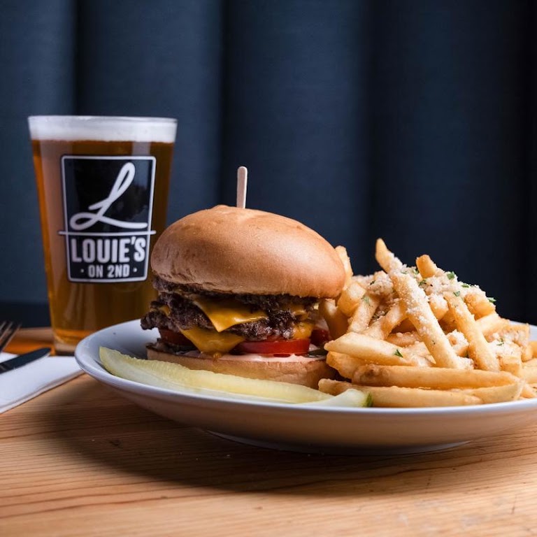 Smash Burger at Louie's On 2nd
