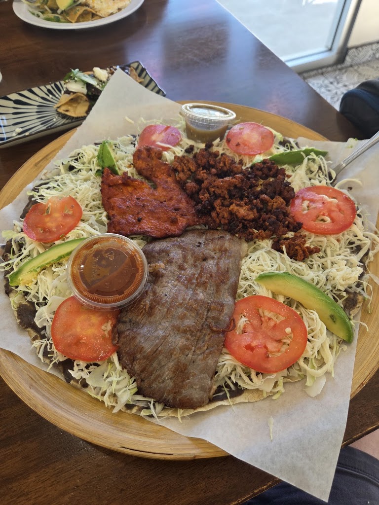 Comida/hot Food at Chelsy's Oaxacan Restaurant & Bakery