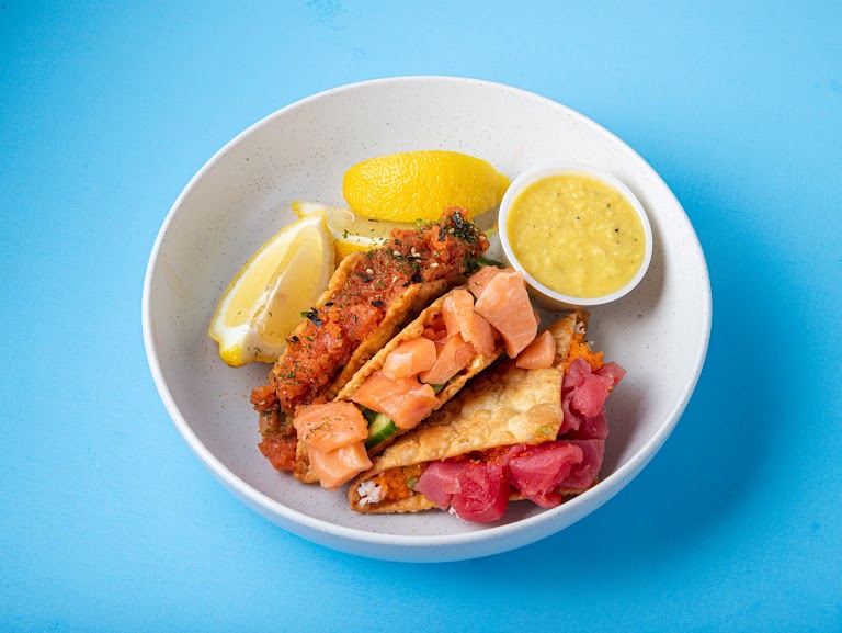 The Salmon Bowl at Pokitomik