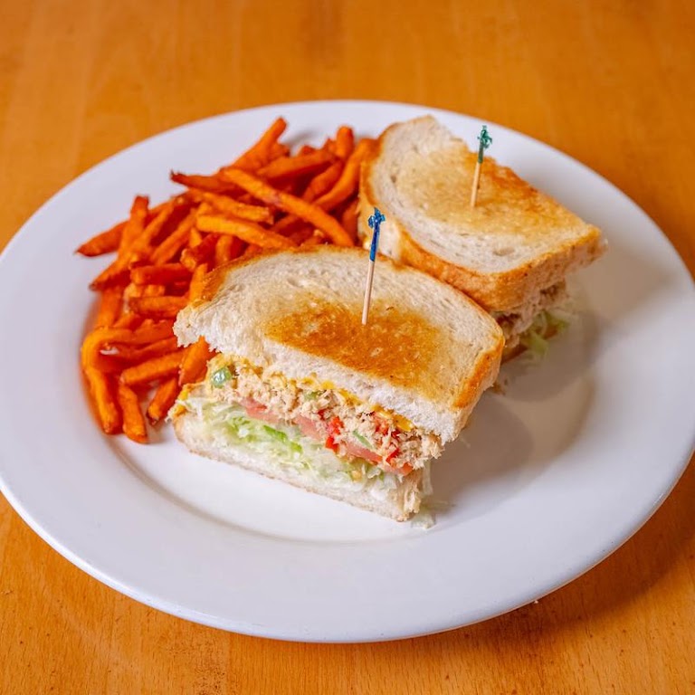 Sandwiches at Eddie's Grill
