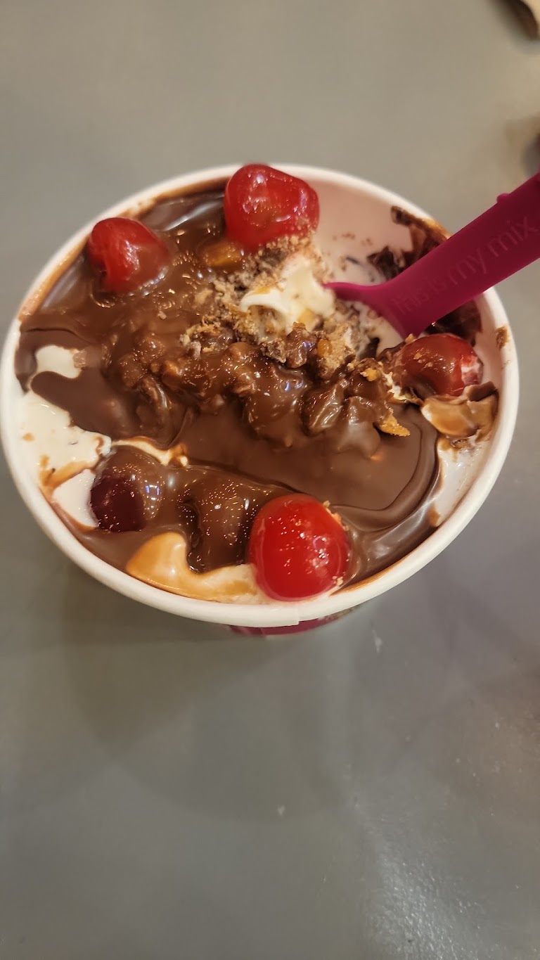 Hershey's Shell at Menchie's Frozen Yogurt