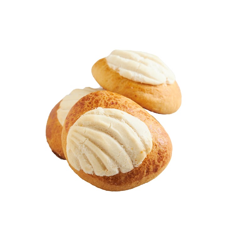 Rellenitos De Frijol Ó Leche at Las Americas Bakery