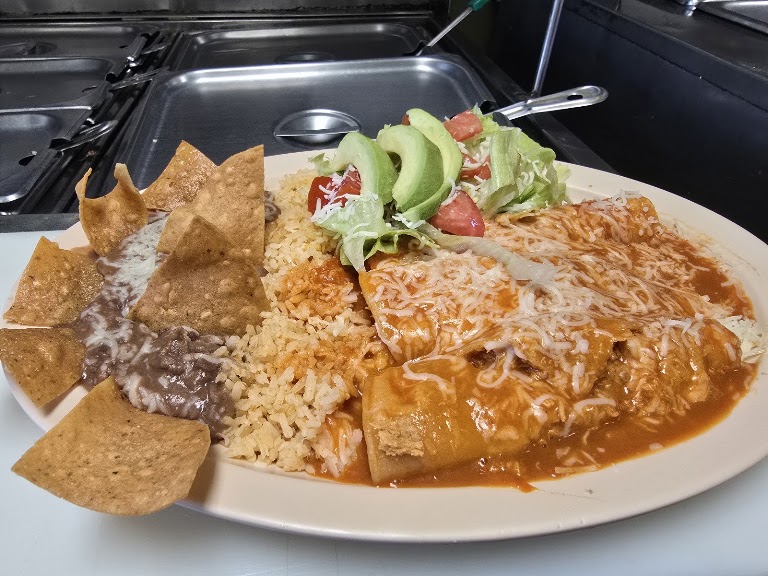Family Special at Los 3 Gorditos